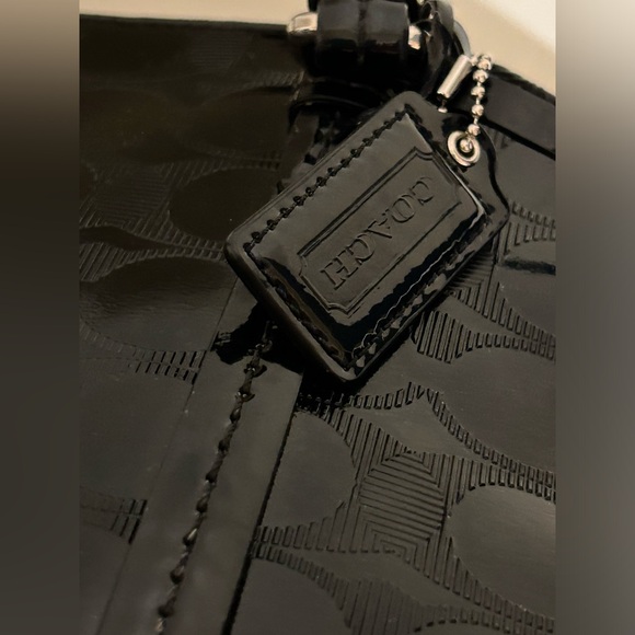 Coach Peyton Link C Embossed Patent Domed Satchel 32583 Black Charm & Key Cover - Picture 5 of 12